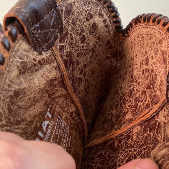 Ariat Western embroidered brown boots - Picture 16 of 16